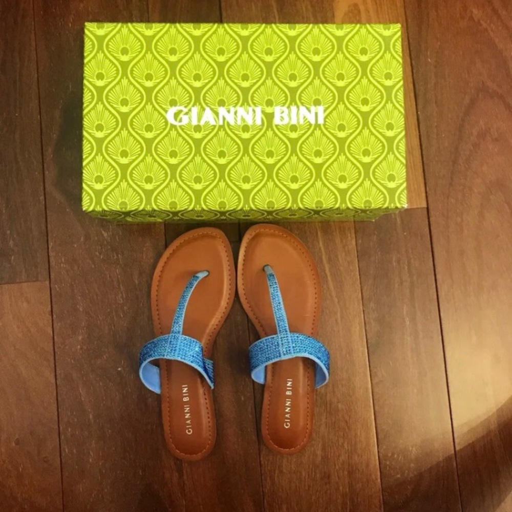 Gianni Bini Periwinkle Dollee Sandals Size: 7